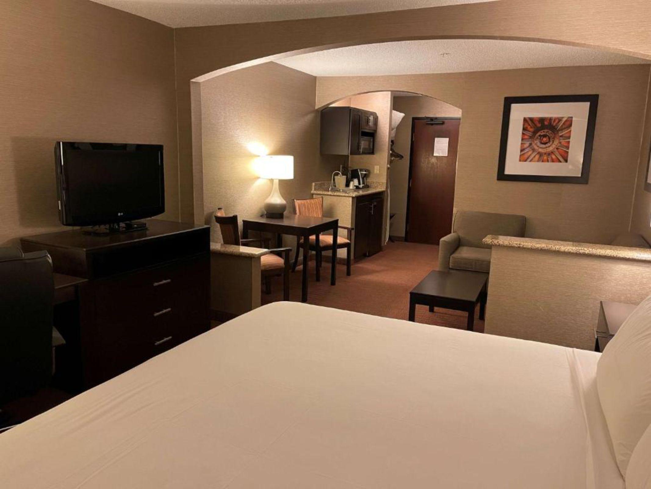Country Inn And Suites By Radisson Garden City Ks Buitenkant foto