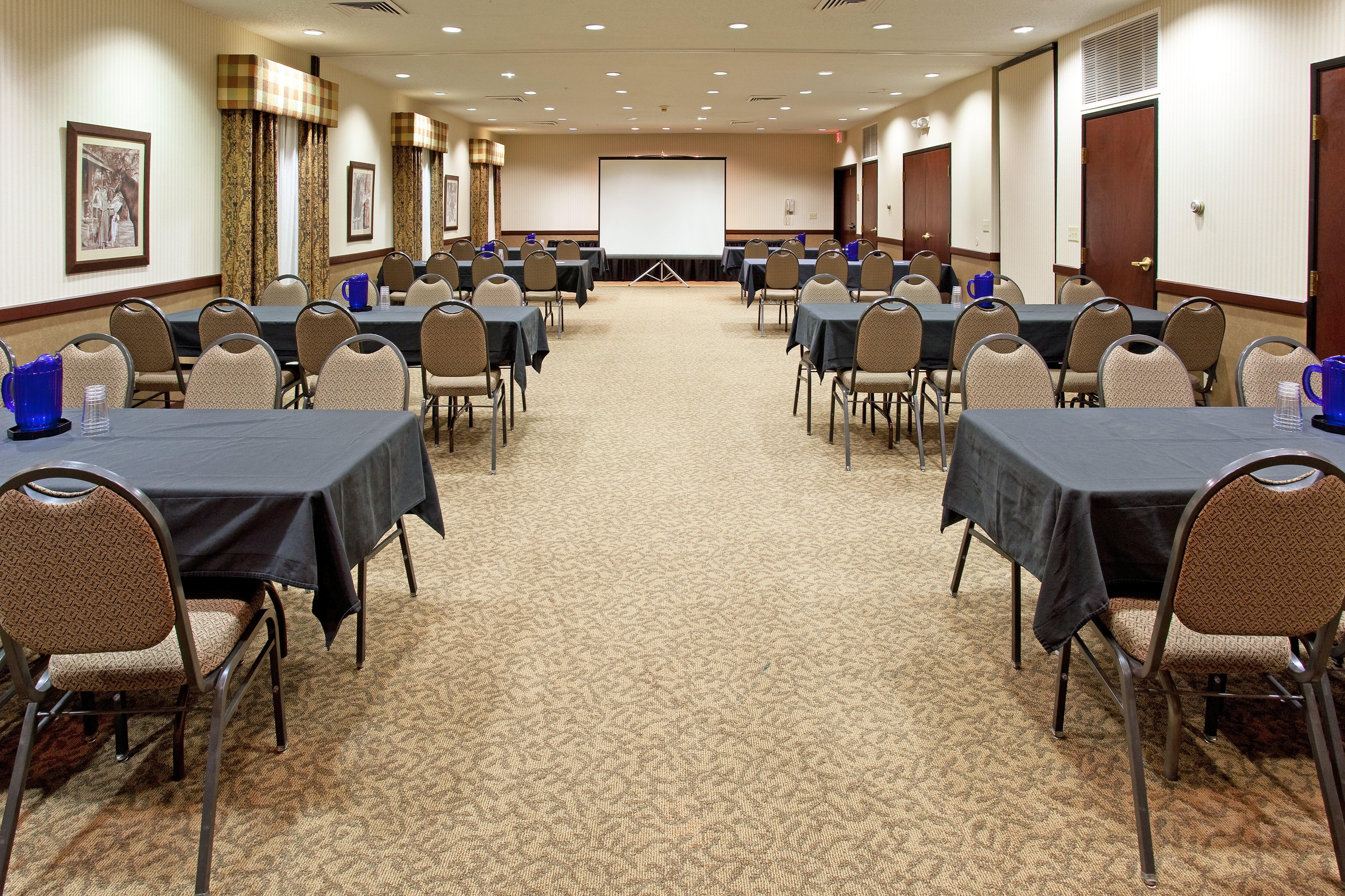Country Inn And Suites By Radisson Garden City Ks Buitenkant foto