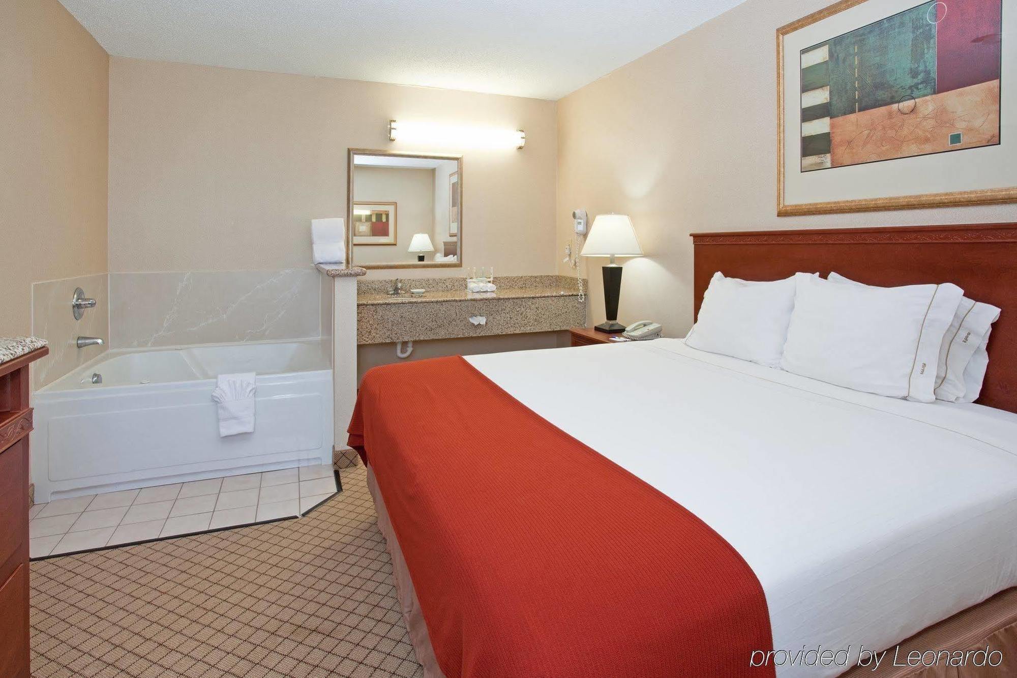 Country Inn And Suites By Radisson Garden City Ks Buitenkant foto