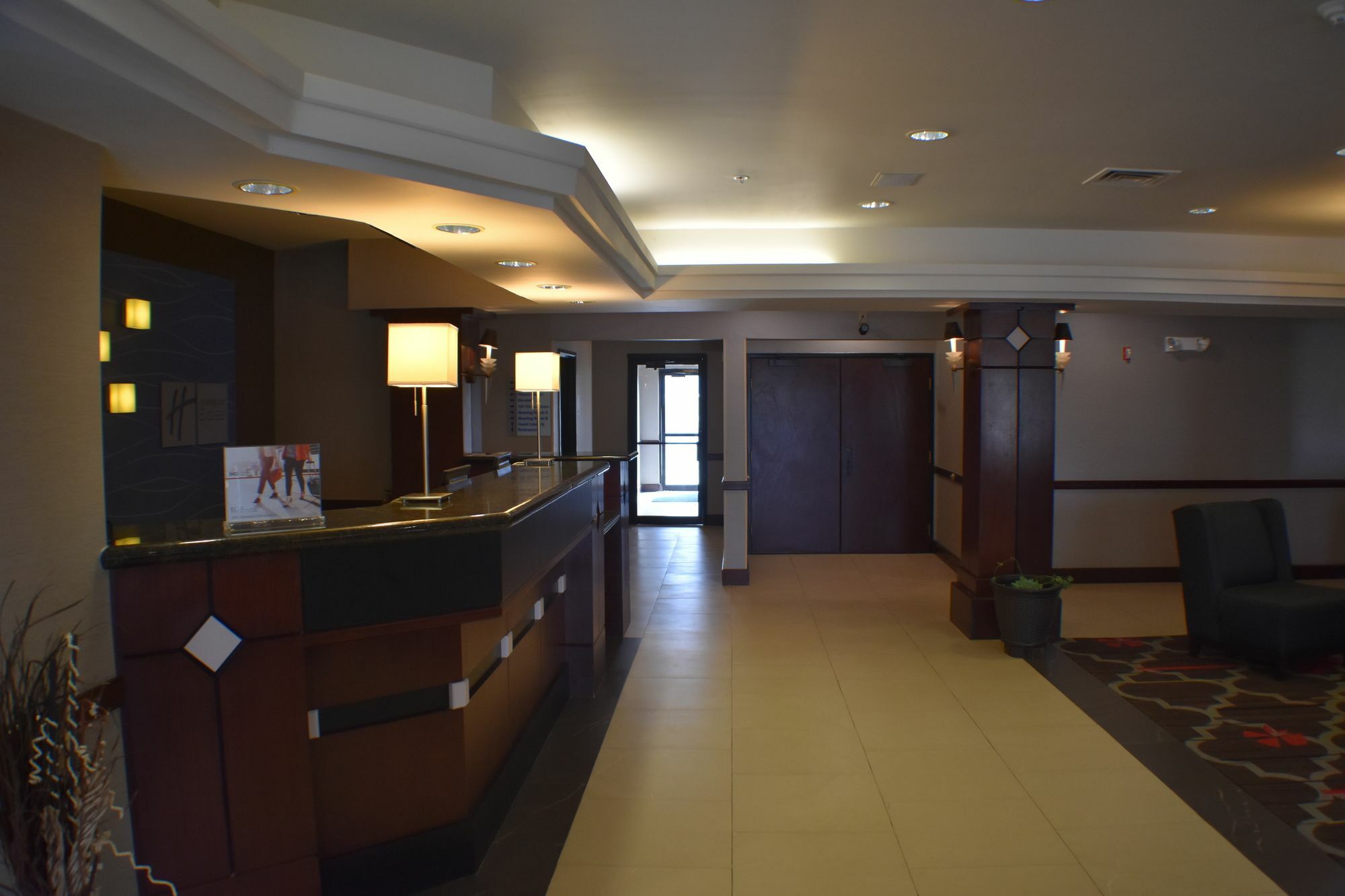 Country Inn And Suites By Radisson Garden City Ks Buitenkant foto